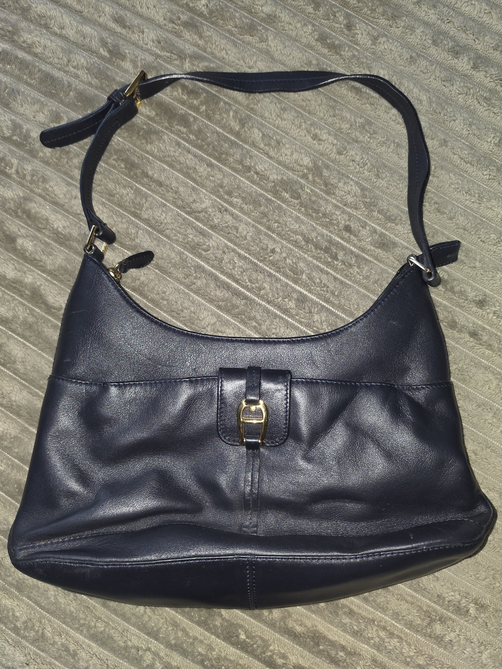 ETIENNE AIGNER BLACK LEATHER HOBO PURSE SHOULDER BAG - P4
